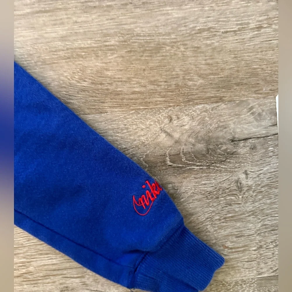 Nike Adult SM Cubs hoodie. Cooperstown collection. Great condition.